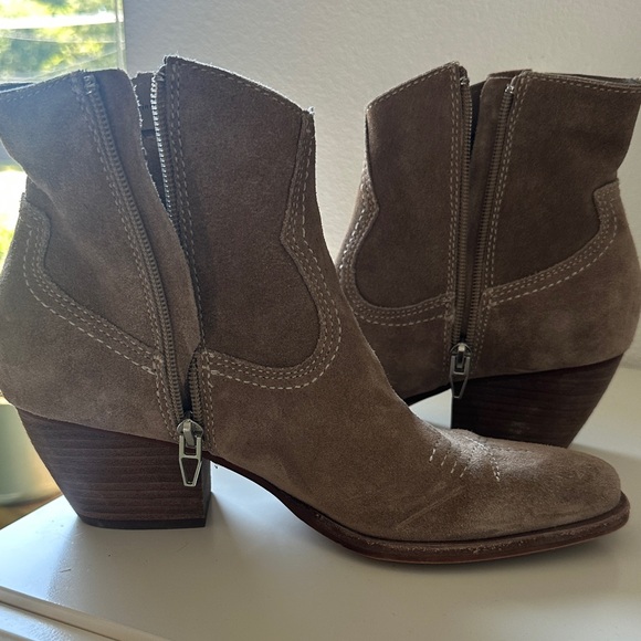 Dolce Vita Brown Suede Ankle Boots - Picture 5 of 6